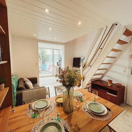 Apartman Avec Jardinet Dans Avec Piscine *